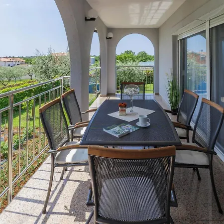 Tommy-1 By Interhome * Kmeti