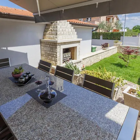 Tommy-1 By Interhome Appartement