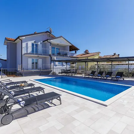 Tommy-1 By Interhome Apartament