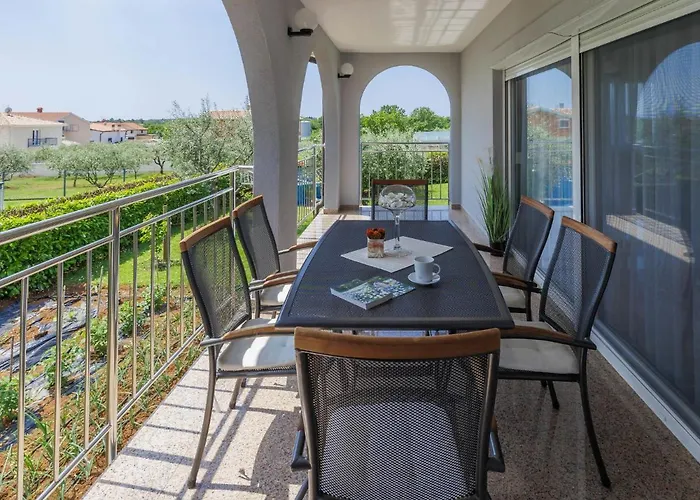 Tommy-1 By Interhome * Kmeti