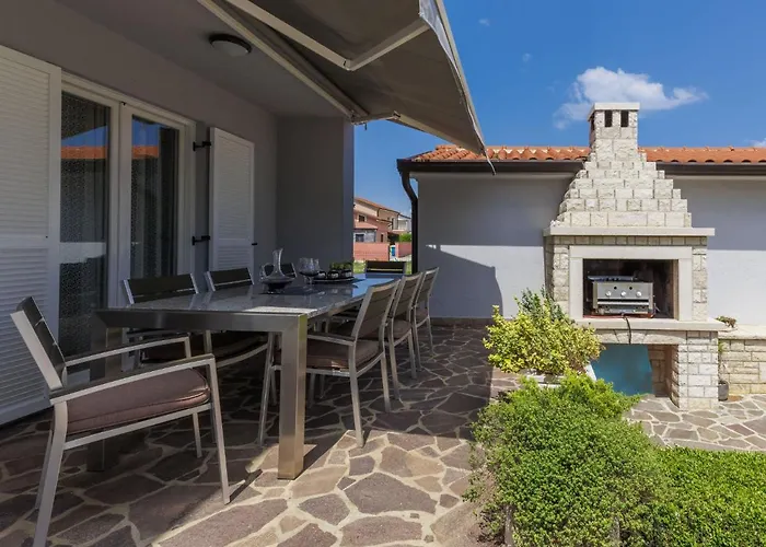 Tommy-1 By Interhome * Kmeti