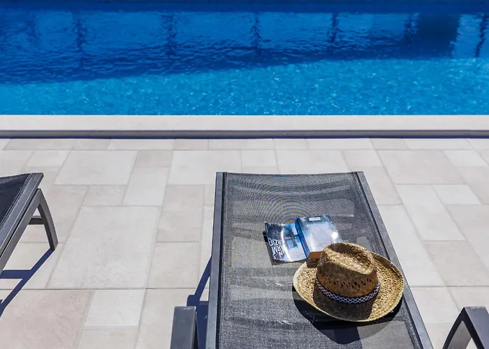 Tommy-1 By Interhome *